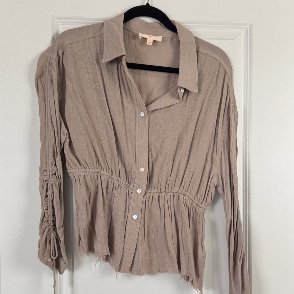 New with tags tan blouse